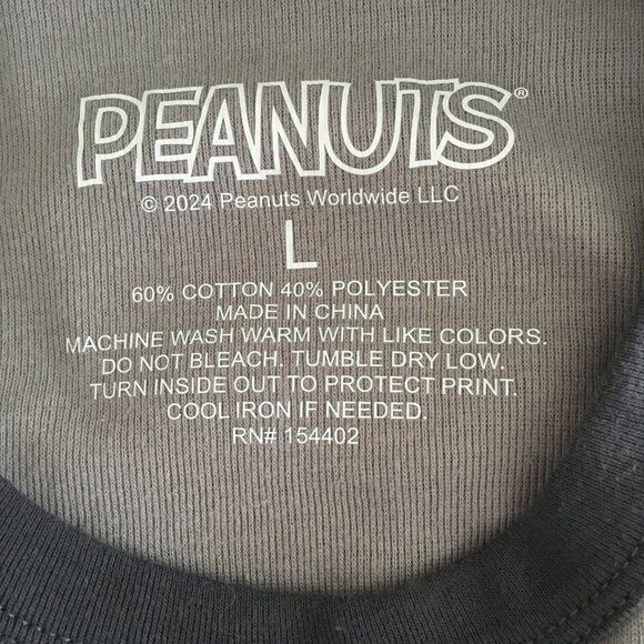 Peanuts Snoopy Skeleton Halloween Fitted Raglan Sleeves Grunge T-Shirt Size L - Picture 4 of 4